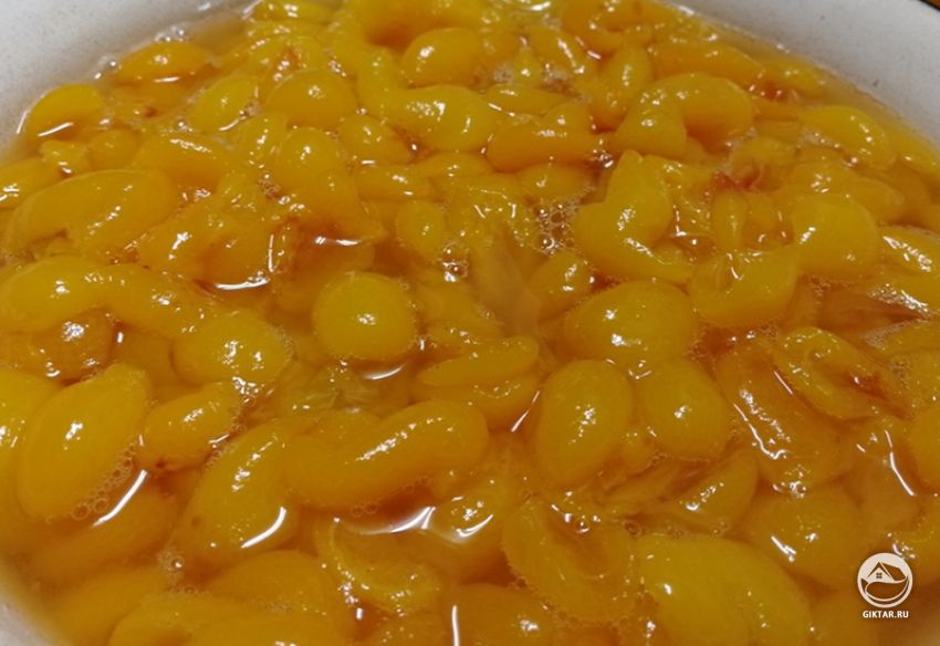 Алыча, очищенная от шкурки и косточек Мякоть алычи, очищенная от шкурок и косточек